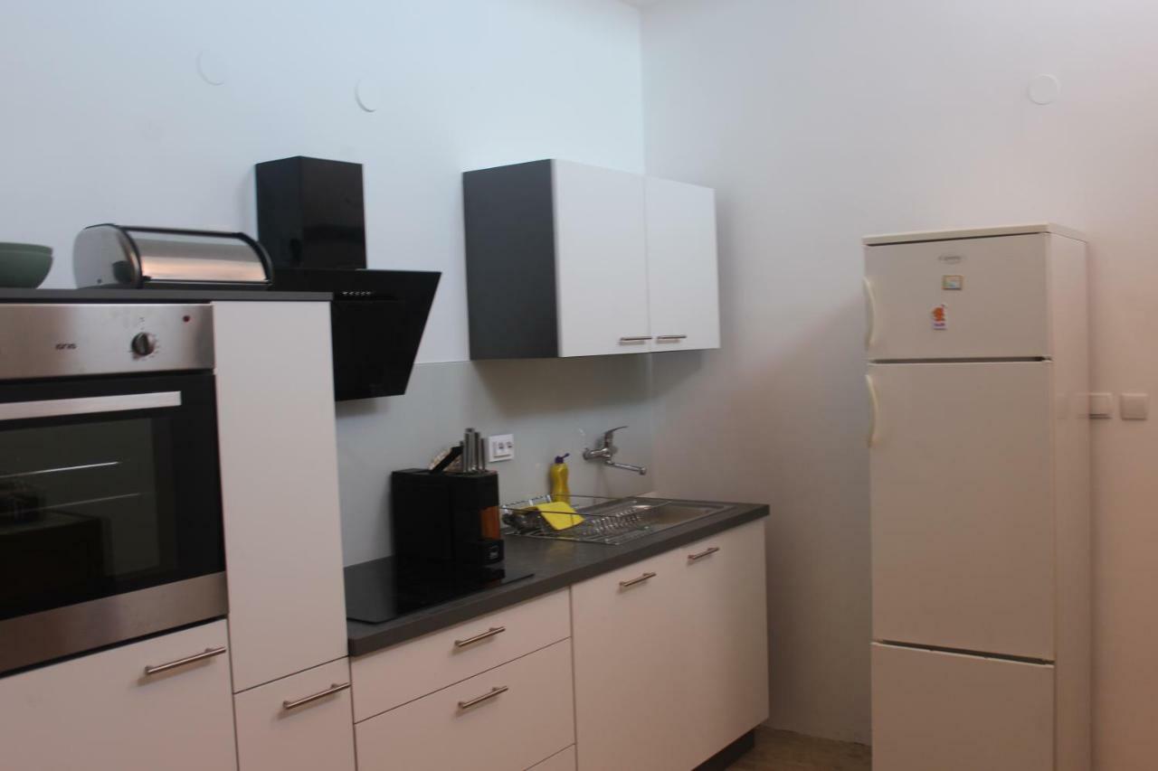 Apartman Koralj Lejlighed Pula Eksteriør billede